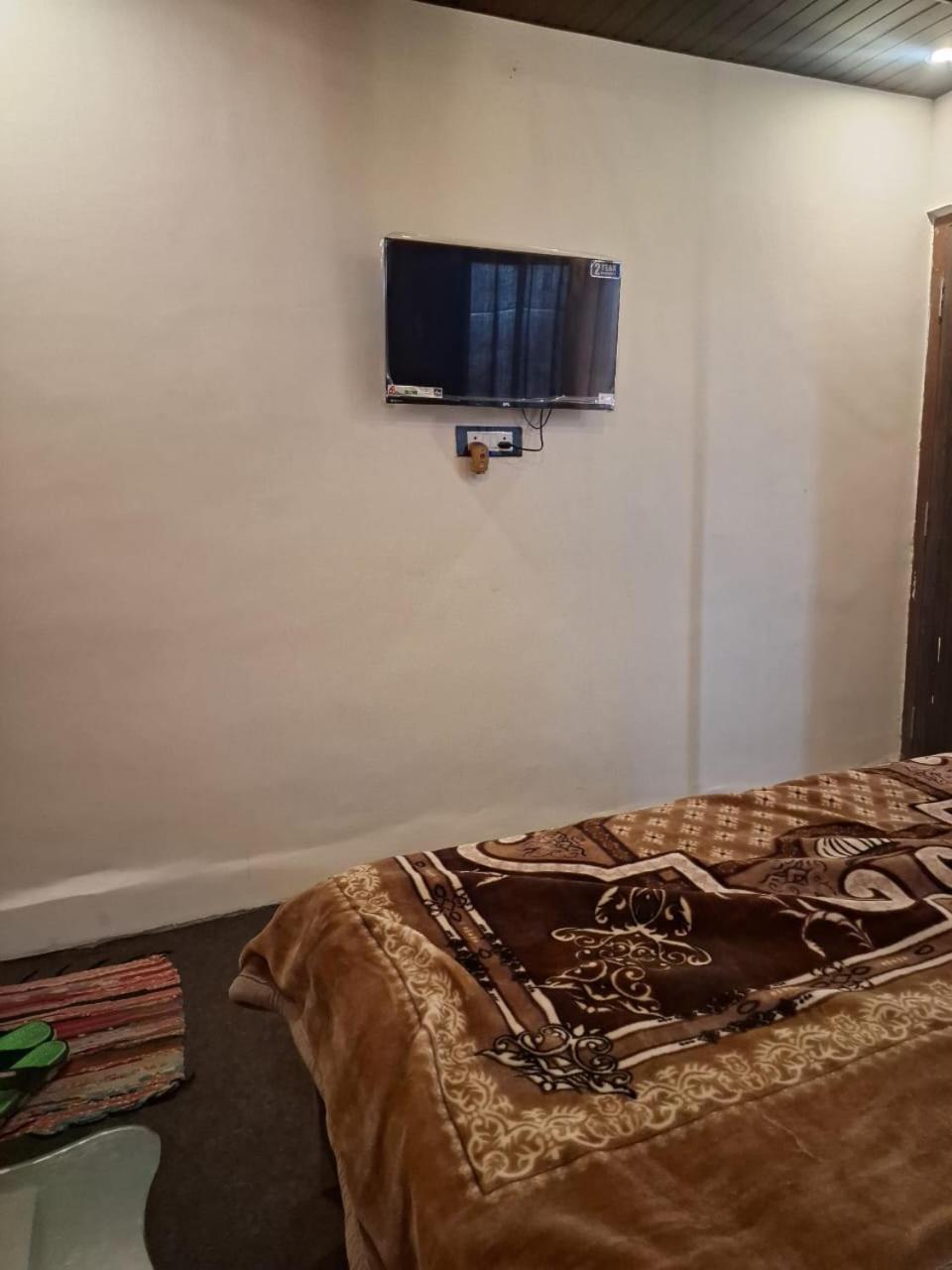 Privyrooms Gorakhpur Esterno foto